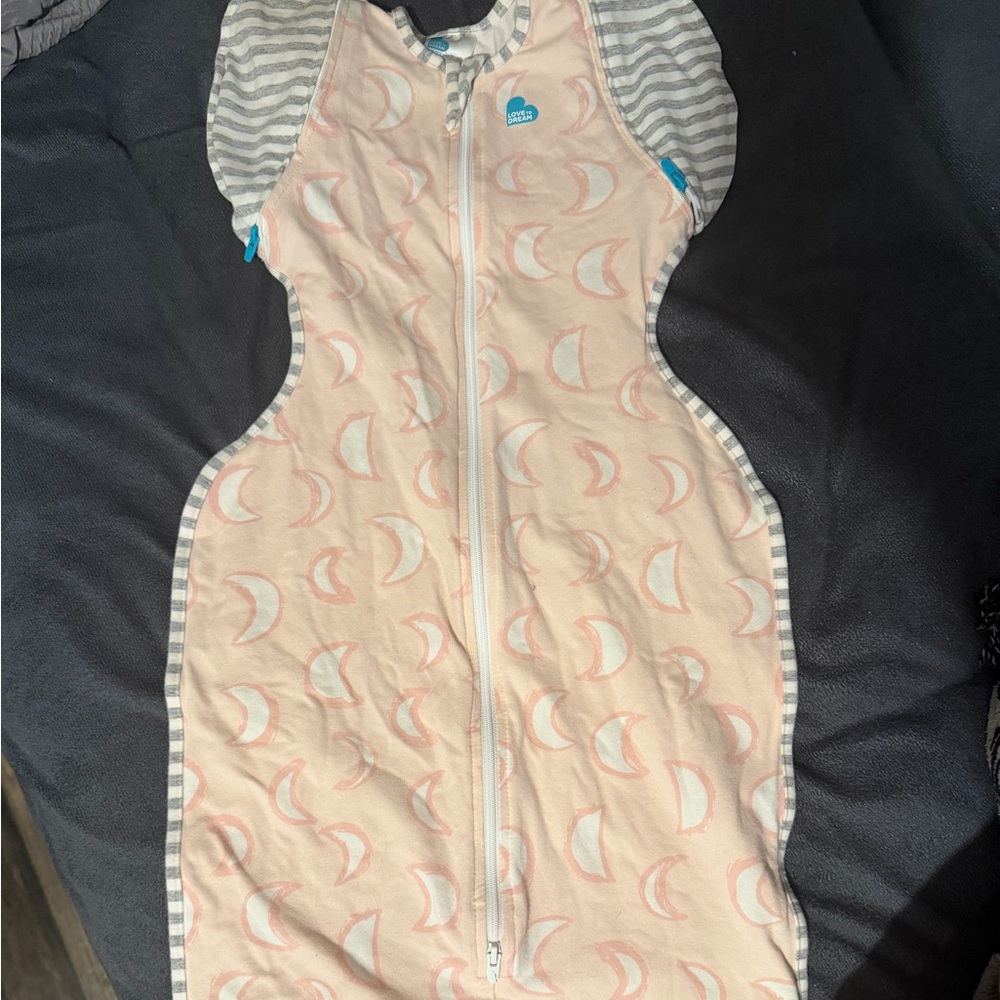 Love to Dream Peach Moon-Print Swaddle Transition Bag